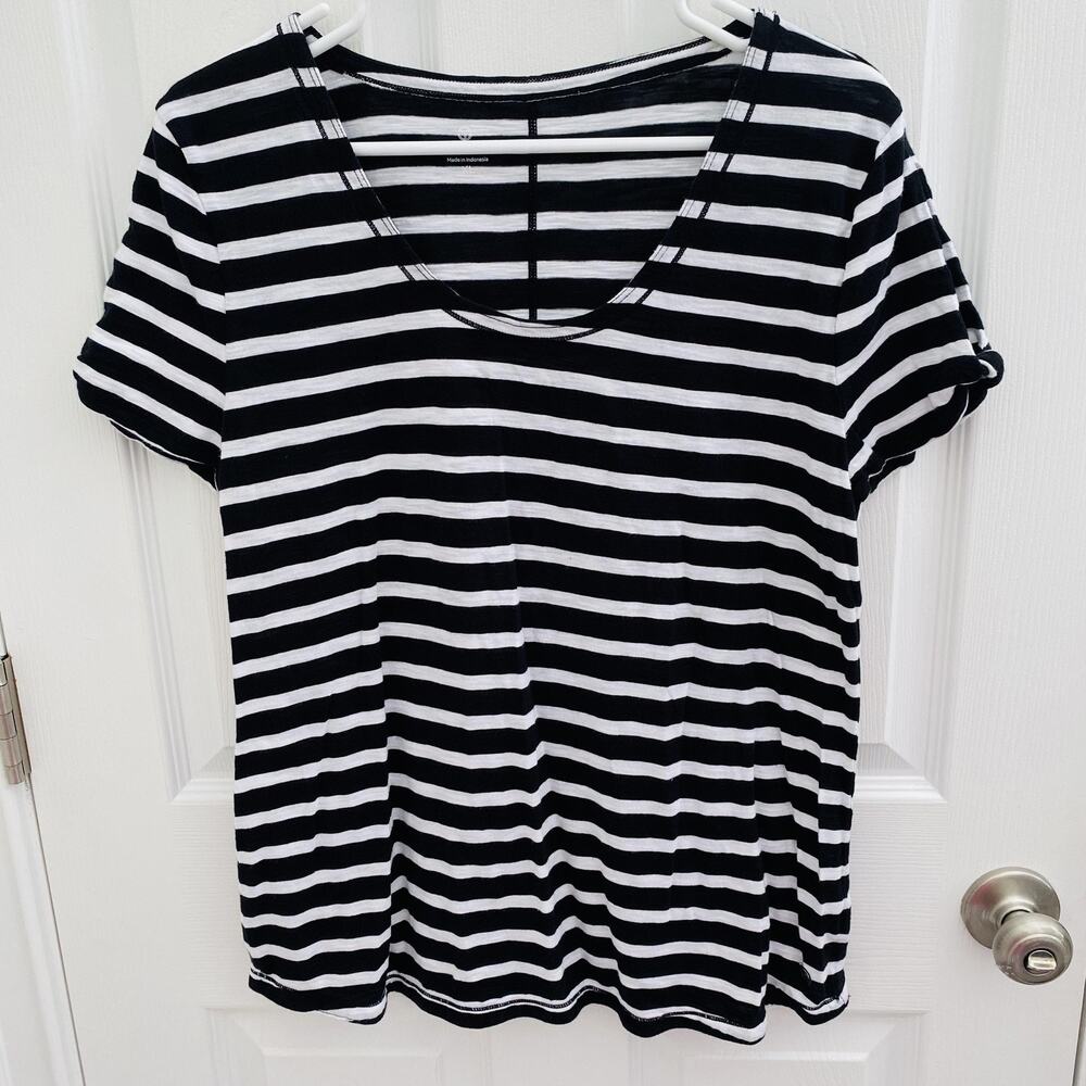 T by Talbots Shirt Womens XL Black White Striped Short open Sleeve Casual Tee